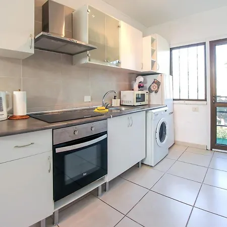 2 Bedroom Flat With Big Pools And Big Terrace Parque Don Jose, 313 Hébergement de vacances