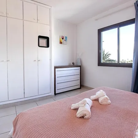 2 Bedroom Flat With Big Pools And Big Terrace Parque Don Jose, 313 펜션