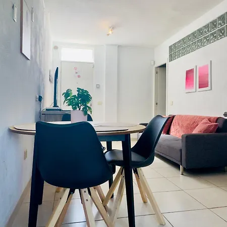 펜션 2 Bedroom Flat With Big Pools And Big Terrace Parque Don Jose, 313