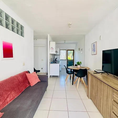 펜션 2 Bedroom Flat With Big Pools And Big Terrace Parque Don Jose, 313 코스타델실렌시오